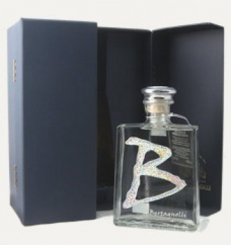 Acquavite di fragolino caraffa astucciata  bertagnolli