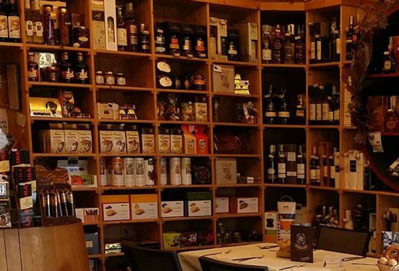 Una selezione dei più particolari liquori e distillati