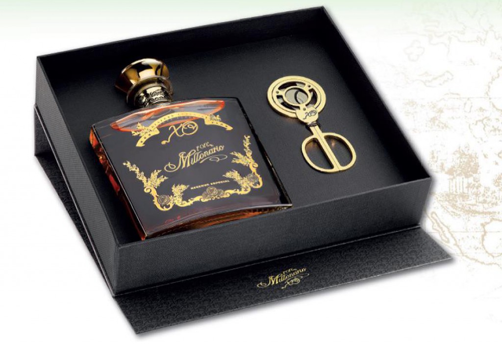 Confezione Ron Milionario XO Decanter cl.0.70 con taglia sigaro: vendita  online Liqueurs and spirits Distillates - Cantine G.S. Bernabei